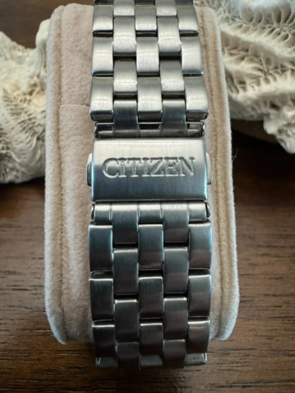 VINTAGE - Citizen Men's Quartz Watch - Tank Style Stainless Bracelet & Blue Dial